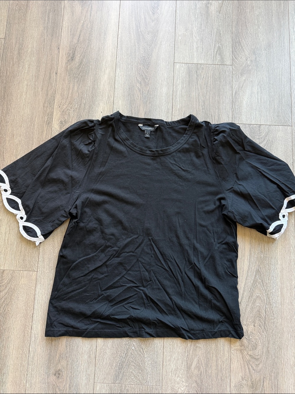 Banana Republic Black Short Sleeve Tee with White Loop Trim Sleeves